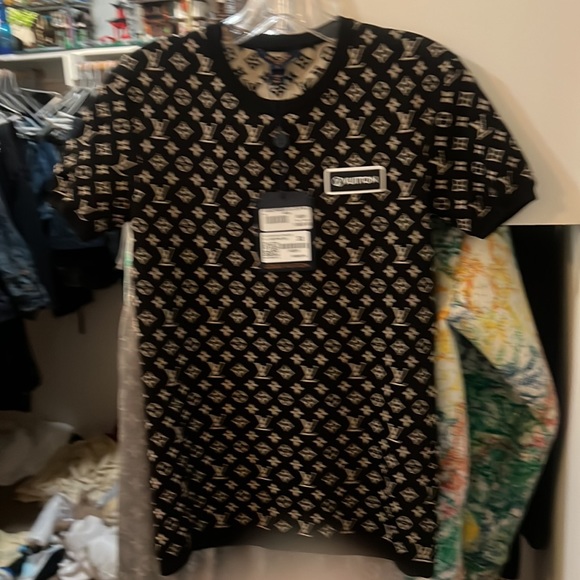 Louis Vuitton women’s SNALL CREW NECK W TAGS - Picture 2 of 3